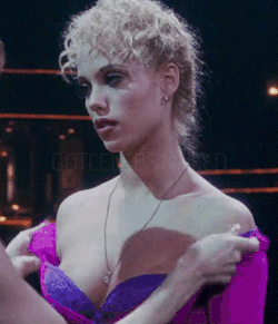 gotcelebsnaked:  Elizabeth Berkley - ‘Showgirls’ (1995) 