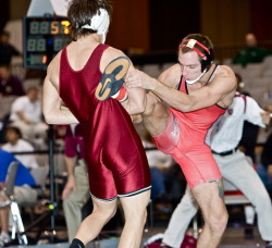 singlets:  arcticboxing:  muscle grab  See