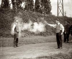 pamisnoprude:  Testing a bulletproof vest 1923  Hope this works
