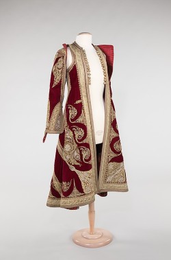 fashionsfromhistory:  Coat 1900-1909 Albania  MET 