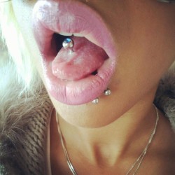 edohio753:  barbiebimbosdaddy: bimbobuildingblox:  This is what I expect from a bimbo mouth. A tongue stud. It has only one benefit which is that this tongue can now deliver enhanced pleasure. The other piercings by her lip look really sexy - they draw