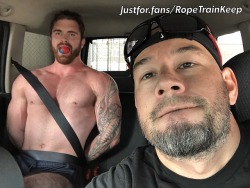 ropetrainkeep:  One of you asked me to post this from my Twitter so he could reblog it, so here it is.  This is me taking The Mountain back to my house for a session. He was very entertaining 