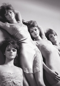 meiselmuse:  Lisa Cant, Heather Marks, Jessica Stam &amp; Caroline Trentini/Vogue Italia February  2004 “Be My Baby” By Steven Meisel 