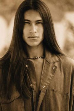 scarletdeflankers:  nativecoochie:  ladyshinga:  Appreciation post for gorgeous men with long hair &lt;3   GAH  FUCK