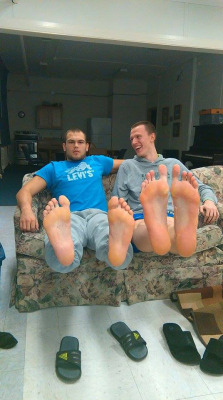 xxxlmassivefeetguys: GUY WITH HUGE FEET SIZE 22 US COMPARING WITH HIS COMPARATION SIZE 12 US: More pictures of these guys in my patreon: https://www.patreon.com/posts/massive-feet-22-23808646 
