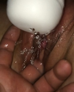 jayceetexaslovers:  The wand had her squirting so much, she came about 10 times. :) part 3