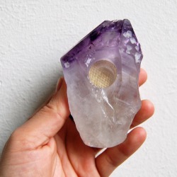 post-apocalyptic-girl:  It’s an amethyst pipe.