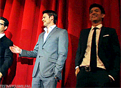 sherlockspeare:  thebitchesterbrothers:  testmeyouwillfail:  Star Trek 2009 Berlin Premiere (X) Sorry if the German caption is not correct.  I’m german, and I really love this. Let me tell you why! There’s a good reason the audience started to laugh