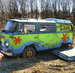transparent-wasteland:  Abandoned Mystery Machine we found in the dump. This makes me sad. 