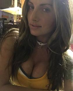 #teaganpresley #collar #thursday  I see your eyes, you want to go again.  #blonde #bronde #collared #lasvegas #lv #vegas #vegasnights #2016 #fun #adventure #passion #sexuallyfrustrated #amazing #naughty #submissive  #sexy #dress #yellow #nomakeup by mstea