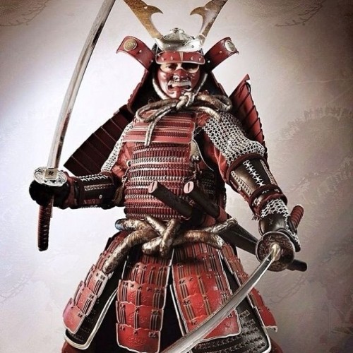 romanla:  #samurai #armor #ōyoroi #feudaljapan #Kozane #Lamellar 