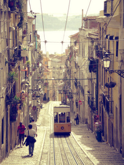 breathtakingdestinations: Lisbon - Portugal (von Jerry Law) 