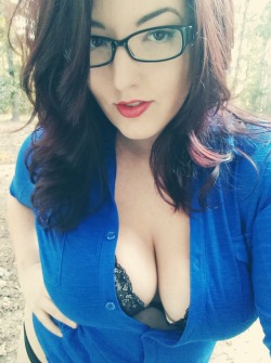chubby-bunnies:  I’m Amber, 23, size 14/16