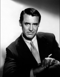 Maszületettlegenda:  Cary Grant  (1904-1986)Észak-északnyugat, Forgószélm, Amerikai fogócska, A pénteki barátnő, Fogjunk tolvajt!, Álmaim asszonya