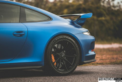 automotivated:  Porsche GT3 by Taylor Robinson Photo on Flickr.