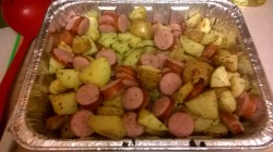 Roasted potatoes and kielbasa sausage recipeYou’ll need:3 lbs potatoes. I used yellow1 package of kielbasa &frac14; cup of vegetable or olive oil 6 cloves of garlic, minced&frac14; of an onion, chopped2 tablespoons parsley&frac12; tablespoon garlic