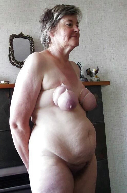 billwaintor:  love-it-horny:  Would you fuck this saggy old tied #spunker 