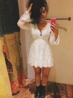 savcreeps:  savcreeps:  Thinkin about going back to Free People for this dress…  Wait unless anyone knows where I can find a dress like this but cheaper than 贠????? 