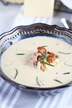 foodffs:  Potato Cheddar Cheese Beer Soup Really nice recipes. Every hour.