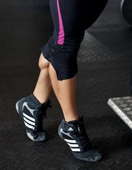 Katka Kyprtova : https://www.her-calves-muscle-legs.com/2013/01/katka-kyptova-calves-update.html