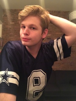 stillglowinstillcrowin:I know football is for straight guys but have you ever considered that I’m adorable in an oversized jersey