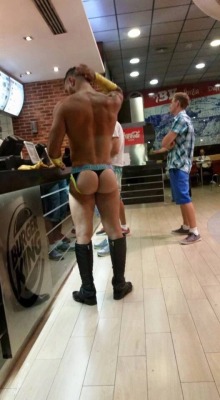 n2jocks69:  fuckyoustevepena: Creeper Booty Shot Only in #ibiza @FuckUStevePena #bubble #ass #bigbooty  I’m going to THIS Burger King, and I don’t even eat hamburgers … Butt! I do like beef!
