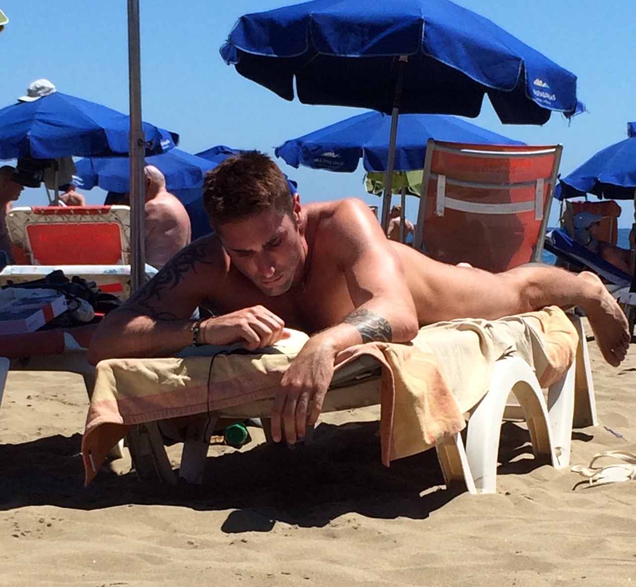 pervyellowfox:  Hot guy at Gran Canaria Maspalomas gay beach   &lt;     100%