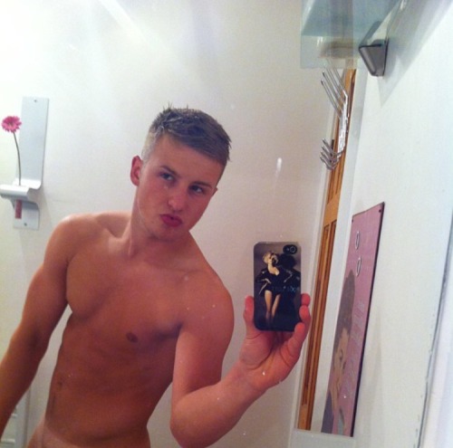 jezebelsboys:  Cute lad. Watch his video along with his buddies. Apparently, this is what happens when boredom kicks in 
