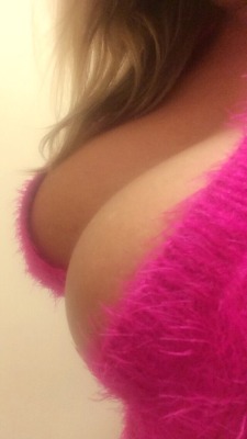 bigdaddysgirl71:  yep999:  @bigdaddysgirl71 is so fucking hot in pink. I am going to destroy her pussy when I get home. Fuck. Yes.  Mmmm… I love it when daddy sweet talks me. 