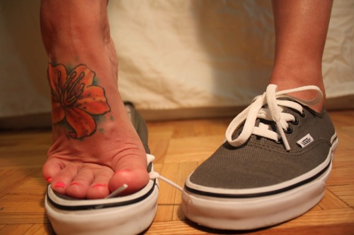 babydolls-feet:  Request:  Feet n sneakers  Follow »» http://babydolls-feet.tumblr.com/