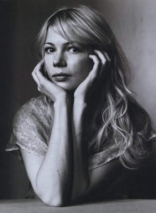 a-state-of-bliss:Vogue US March 2007 - Michelle Williams by Irving Penn
