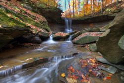 americasgreatoutdoors:  There’s something else in Cleveland that rocks – Cuyahoga Valley National Park in Ohio. It’s a quick drive from both Cleveland and Akron, so there’s no excuse not to #OptOutside this Thanksgiving weekend. Take a hike, ride