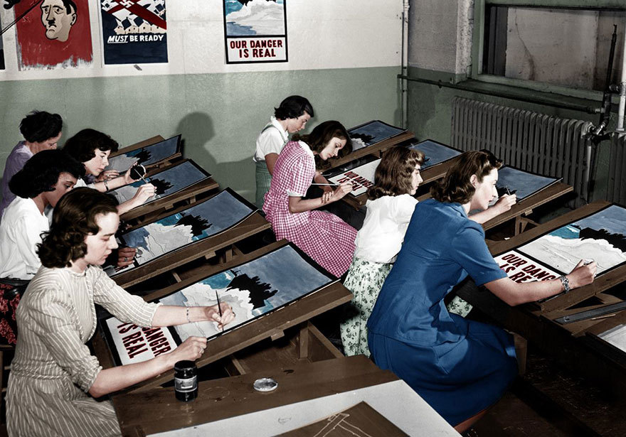 angelclark:  Historic Black and White Pictures Restored in Color 1. Women Delivering