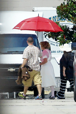 fionagoddess:  Jessica Lange Spotted On The Set Of AHS: Freak Show. (Sep. 3, 2014)