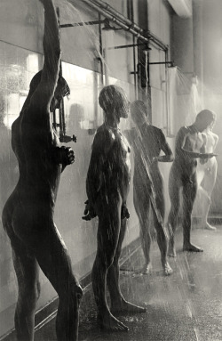 spylizard:  Photographs by Herbert List of young industrial workers showering at a rubber tire factory (Phoenix Gummiwerke, near Harburg, Germany), 1954.  © Herbert List/Magnum Photos 