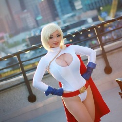 yayacosplay:Power Girl at sunset! I don’t have the Photographer’s info so please let me know if you took this picture so I can add your credit!!!⠀ Compared to most of my costumes, this is very simplistic, but I took a lot of care in recreating Kara’s