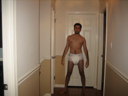 VERY very sexy diapered man!
