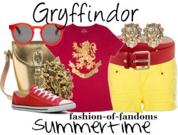 fashion-of-fandoms:  Gryffindor &lt;- buy it there!