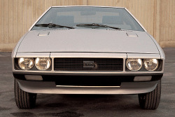 carsthatnevermadeit:  carsthatnevermadeit:  Hyundai Pony Coupe, 1974, by Italdesign. A coupe concept based on the original Hyundai Pony (also designed byÂ Giorgetto Giugiaro)   A Hyundai concept from another era