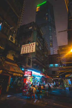 kawaiitheo:  Hong Kong Nights by Chris Zielecki