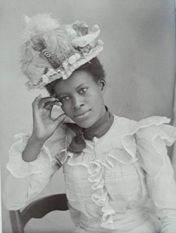 blackladyjeanvaljean:howtobeterrellagain:  dbvictoria:VICTORIAN WOMEN OF COLORThese are selections of wonderful and very intact photographs taken during the Victorian Era, mainly from the years 1860 to 1901. Photos of Women of Color from this era are