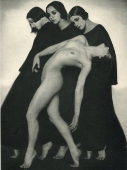 retrogasm:  Rudolf Koppitz, 1937