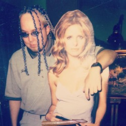 Oh man, I didn&rsquo;t know Jonathan Davis from Korn and Sarah Michelle Gellar from Duffy were dating! Great dong, Jonathan!