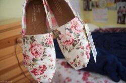 TOMS  on @weheartit.com - http://whrt.it/12pZS0E