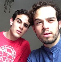 el-mago-de-guapos:Alberto Rosende and his brother Diego
