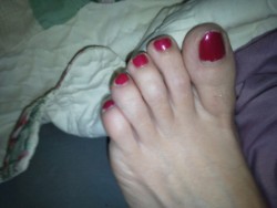 Love my babys red toes