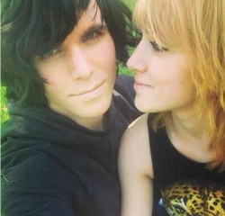 onision:  leannamiles:  Congratulations Greg and Lainey! (: You guys will make amazing parents to a little banana ❤