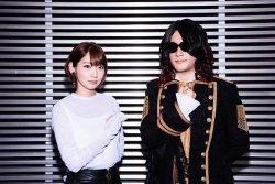 Inoue Marina (Armin) holds a conversational interview with Revo of LINKED HORIZON for Natalie Music, where they discuss the band’s upcoming album, Shingeki no Kiseki!More on LINKED HORIZON || More on Inoue Marina || General SnK News