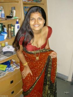 fuckingsexyindians:  Indian shows all. Lovely