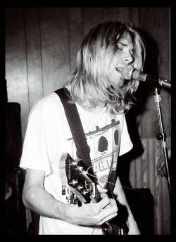 breedinbloom:  Nirvana live at the Senior House - (Massachusetts Institute of Technology) in Cambridge, MA / April, 21, 1990. 